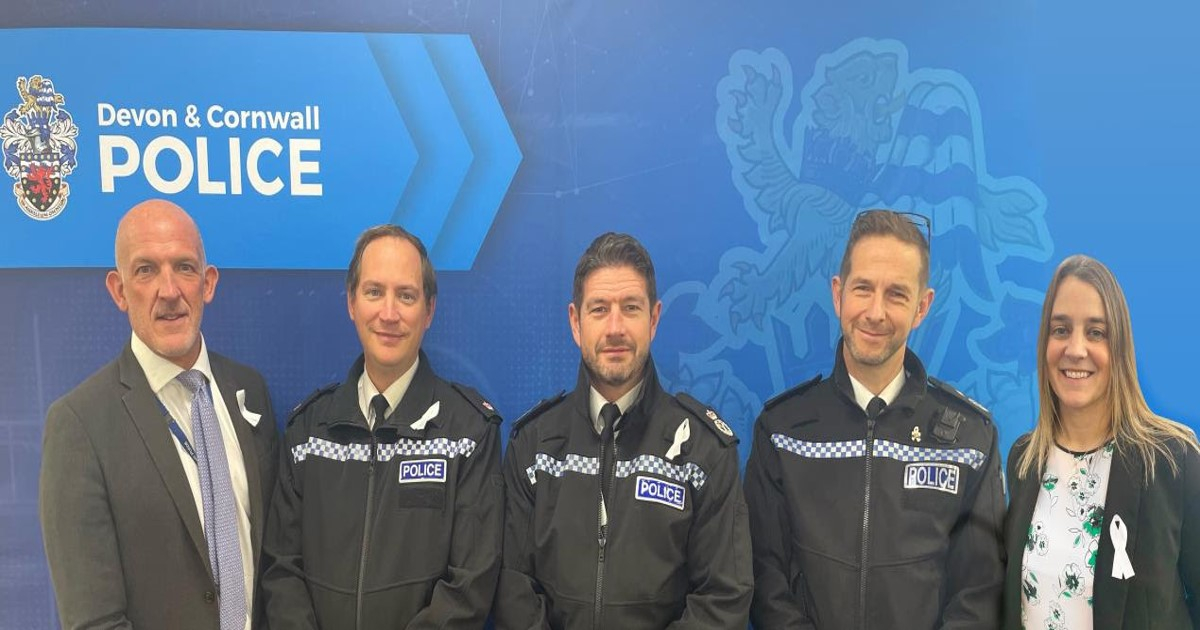 Devon and Cornwall Police support White Ribbon Day and activism against ...