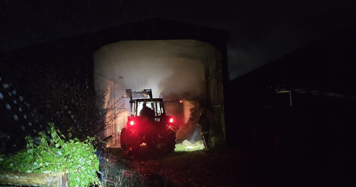 Fire fighters battle barn blaze - South Devon News | SouthHams.com